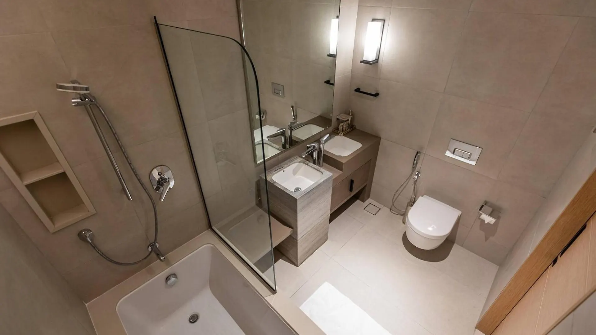 Elegant 2Br Apt Address Beach Resort دبي 0*,
