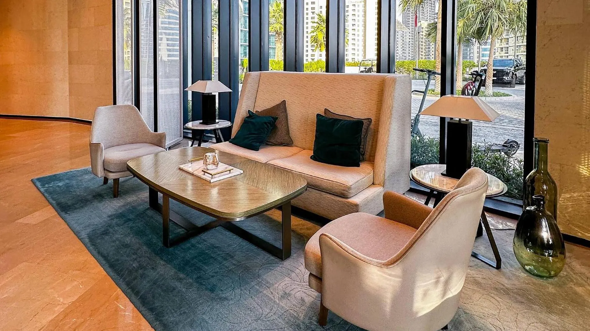 Elegant 2Br Apt Address Beach Resort دبي 0*,